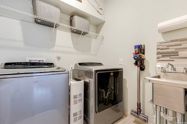 3021 Sandstone, New Braunfels, TX 78130