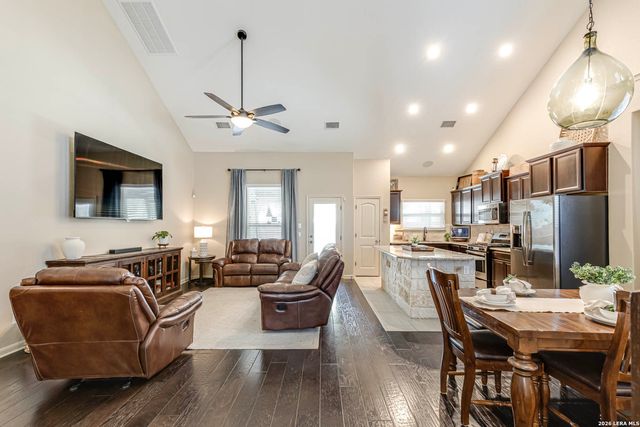 3021 Sandstone, New Braunfels, TX 78130