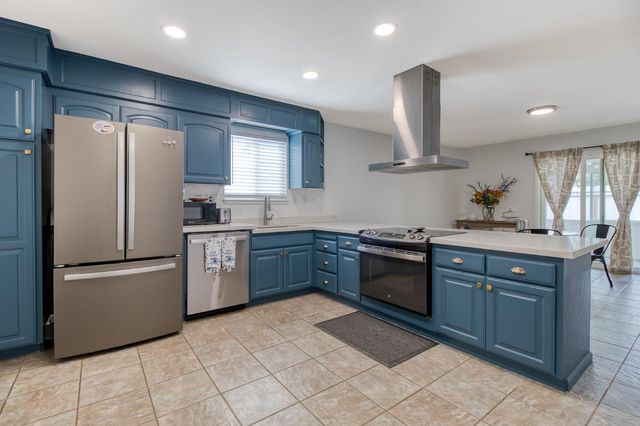 3809 Longbridge Dr, Modesto, CA 95356