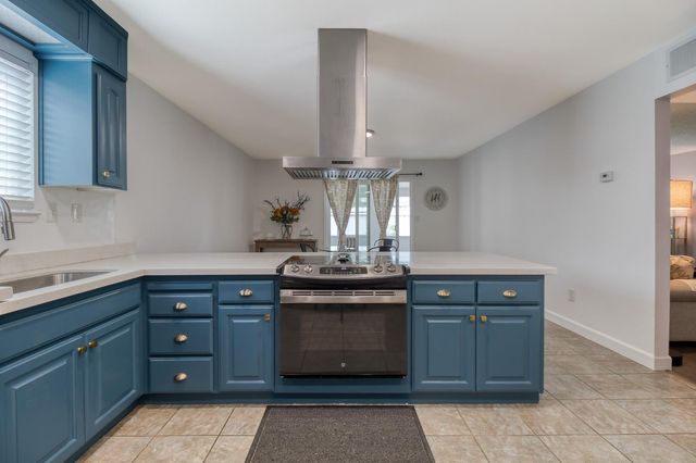 3809 Longbridge Dr, Modesto, CA 95356