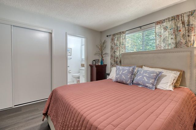 3809 Longbridge Dr, Modesto, CA 95356