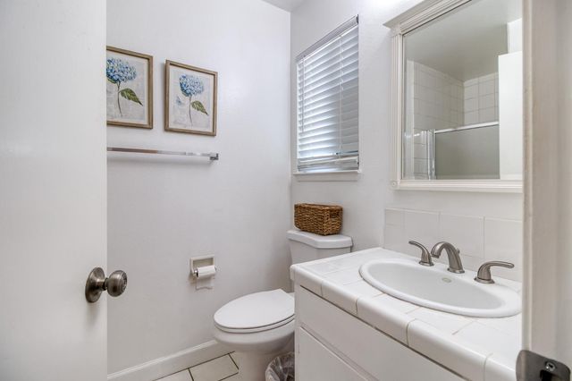 3809 Longbridge Dr, Modesto, CA 95356