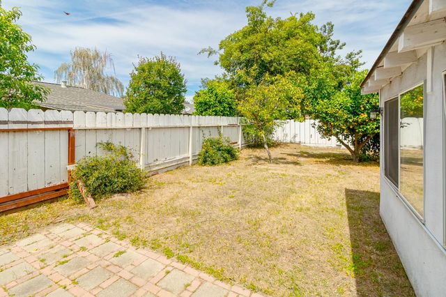 3809 Longbridge Dr, Modesto, CA 95356