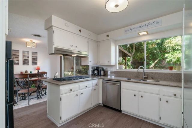 398 Day Road, Ventura, CA 93003