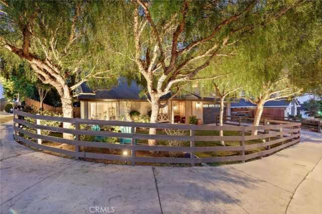 398 Day Road, Ventura, CA 93003