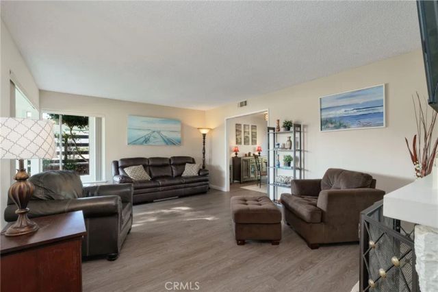 398 Day Road, Ventura, CA 93003