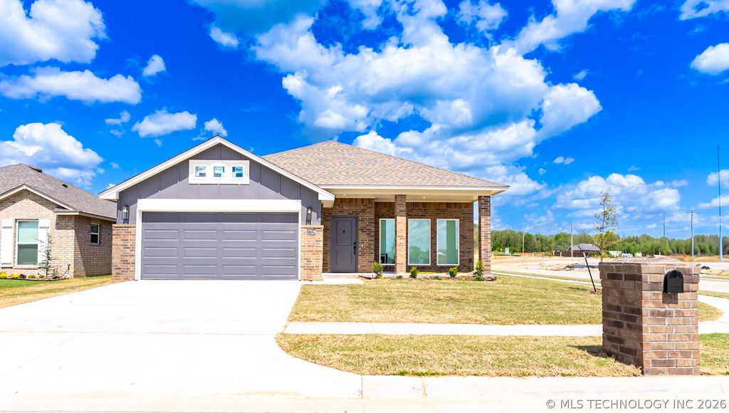 27229 E 109th Street S, Coweta, OK 74429