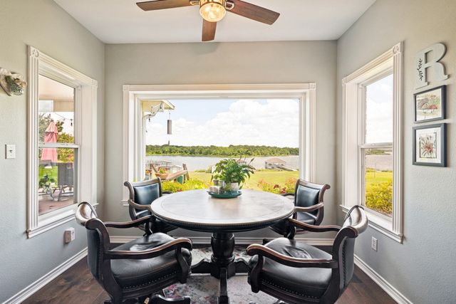 305 Rs County Road 3390, Emory, TX 75440