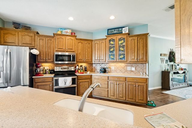 305 Rs County Road 3390, Emory, TX 75440