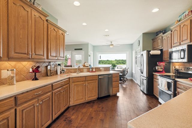305 Rs County Road 3390, Emory, TX 75440