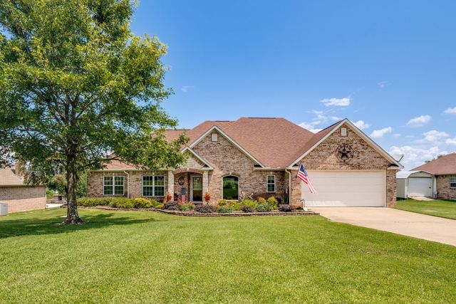305 Rs County Road 3390, Emory, TX 75440