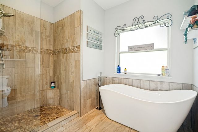 305 Rs County Road 3390, Emory, TX 75440