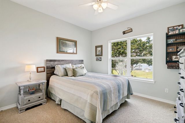 305 Rs County Road 3390, Emory, TX 75440