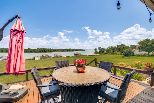305 Rs County Road 3390, Emory, TX 75440