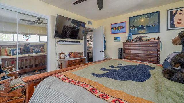 5508 9TH AVENUE N, St Petersburg, FL 33710