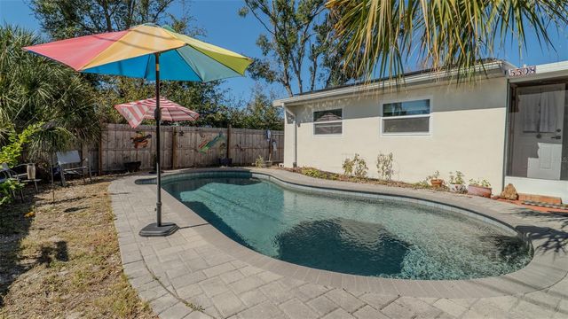 5508 9TH AVENUE N, St Petersburg, FL 33710