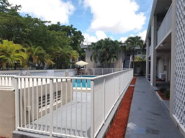 6565 Santona St B8, Coral Gables, FL 33146