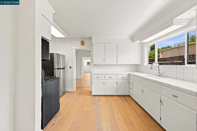 1455 Mckendrie St, San Jose, CA 95126