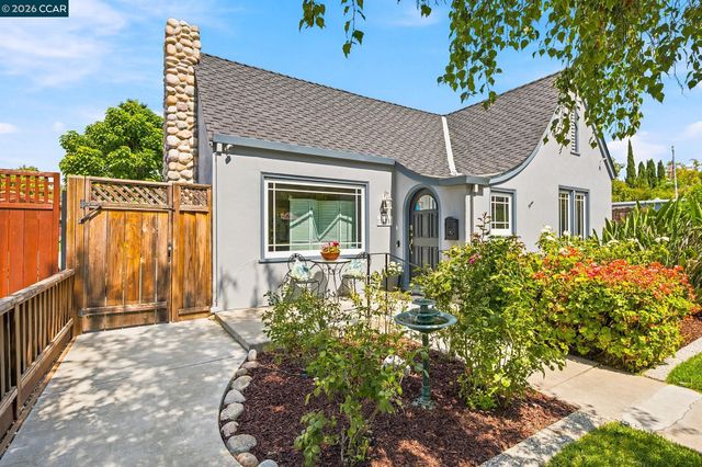 1455 Mckendrie St, San Jose, CA 95126
