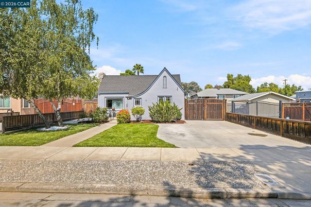 1455 Mckendrie St, San Jose, CA 95126
