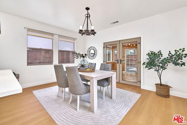 646 N Sierra Bonita Avenue, Los Angeles, CA 90036
