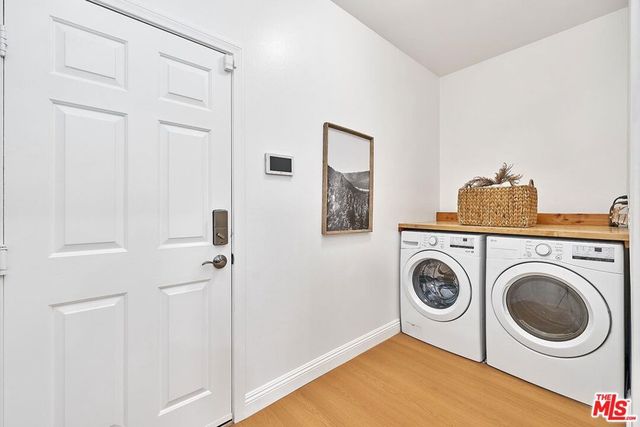 646 N Sierra Bonita Avenue, Los Angeles, CA 90036