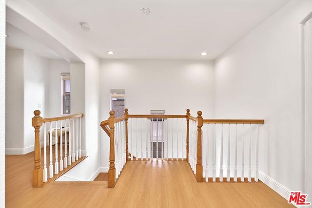 646 N Sierra Bonita Avenue, Los Angeles, CA 90036
