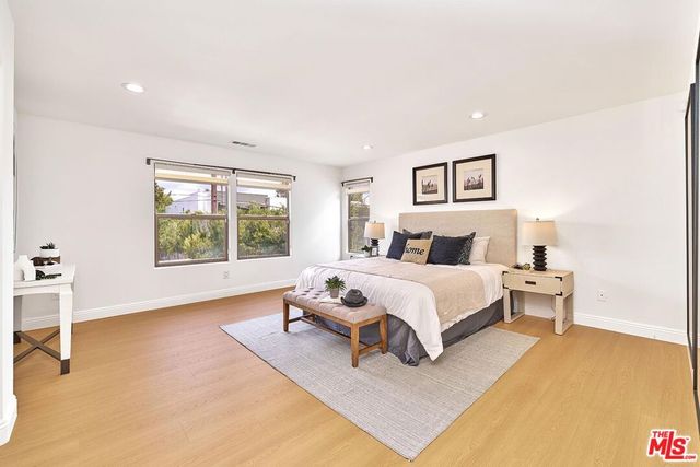 646 N Sierra Bonita Avenue, Los Angeles, CA 90036