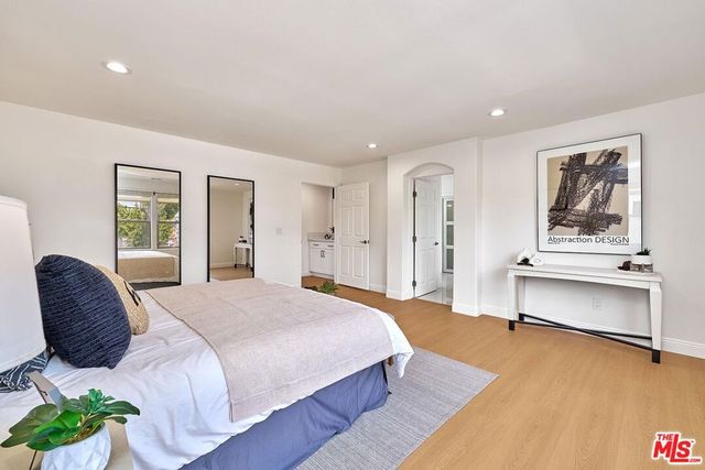 646 N Sierra Bonita Avenue, Los Angeles, CA 90036