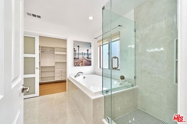 646 N Sierra Bonita Avenue, Los Angeles, CA 90036