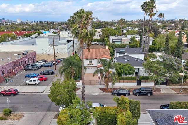646 N Sierra Bonita Avenue, Los Angeles, CA 90036