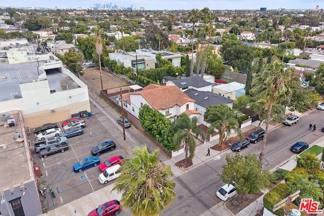646 N Sierra Bonita Avenue, Los Angeles, CA 90036