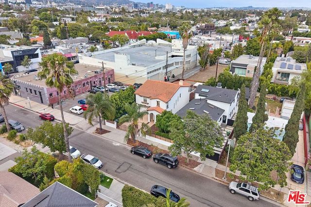 646 N Sierra Bonita Avenue, Los Angeles, CA 90036