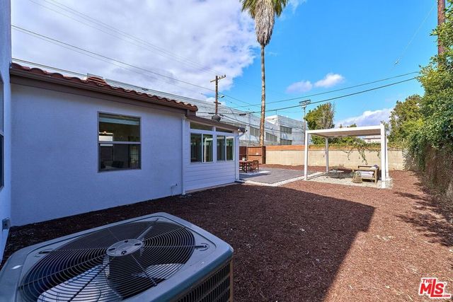 646 N Sierra Bonita Avenue, Los Angeles, CA 90036