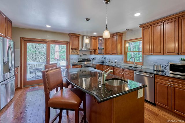 39 Pitio Road, Glen Spey, NY 12737