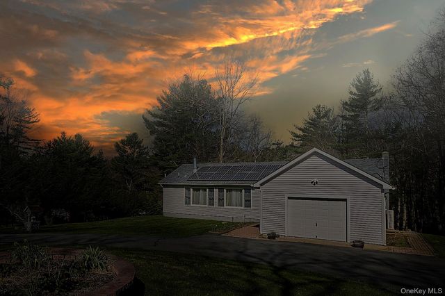 39 Pitio Road, Glen Spey, NY 12737