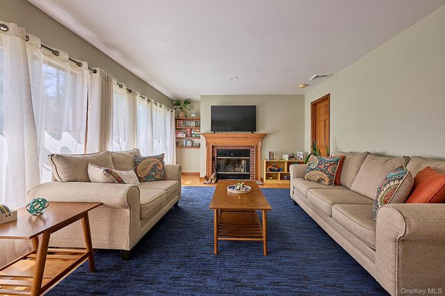 39 Pitio Road, Glen Spey, NY 12737