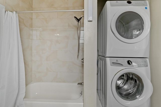 126 Washington Ave 2, Chelsea, MA 02150