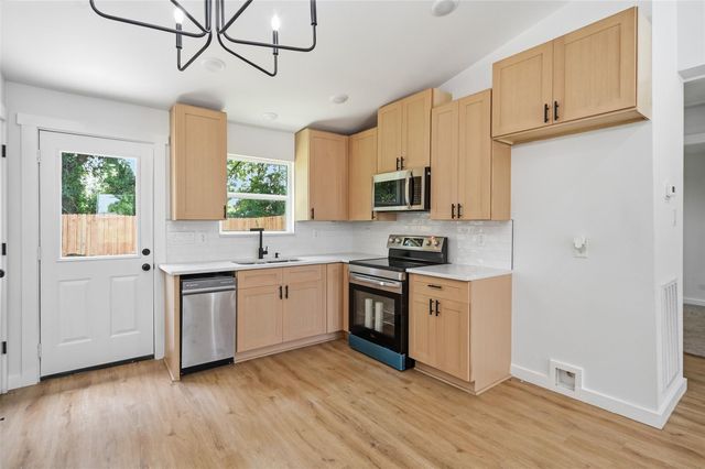 6707 New York Street, Houston, TX 77021