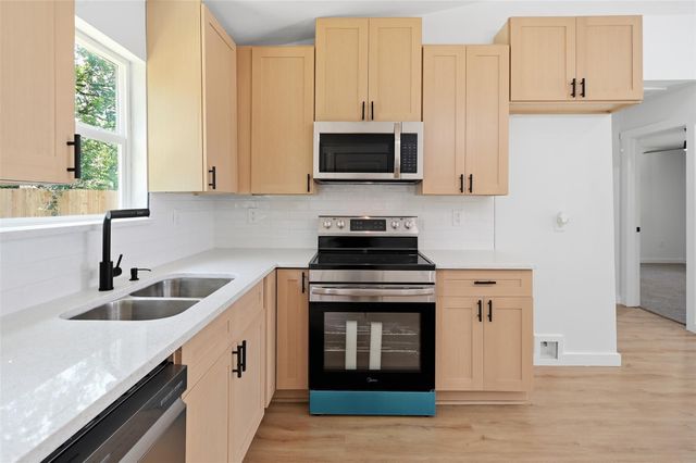 6707 New York Street, Houston, TX 77021