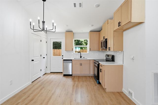 6707 New York Street, Houston, TX 77021