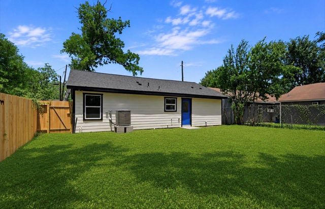 6707 New York Street, Houston, TX 77021