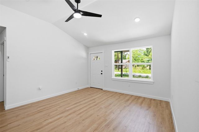 6707 New York Street, Houston, TX 77021