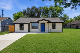 6707 New York Street, Houston, TX 77021