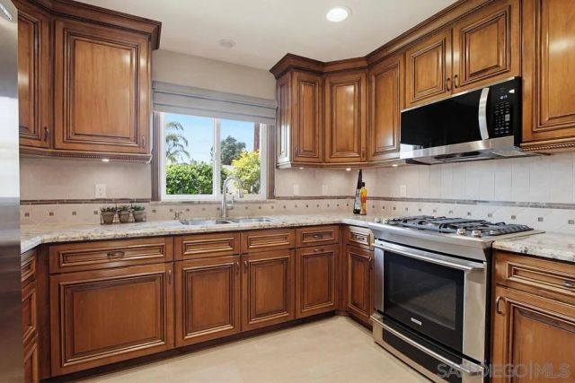 13236 Ryans Way, Lakeside, CA 92040