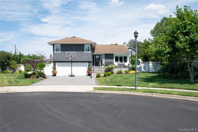 3765 Lynn Lane, Wantagh, NY 11793