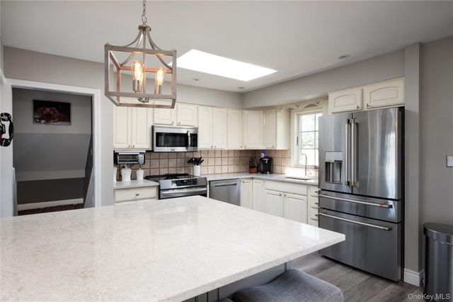 3765 Lynn Lane, Wantagh, NY 11793