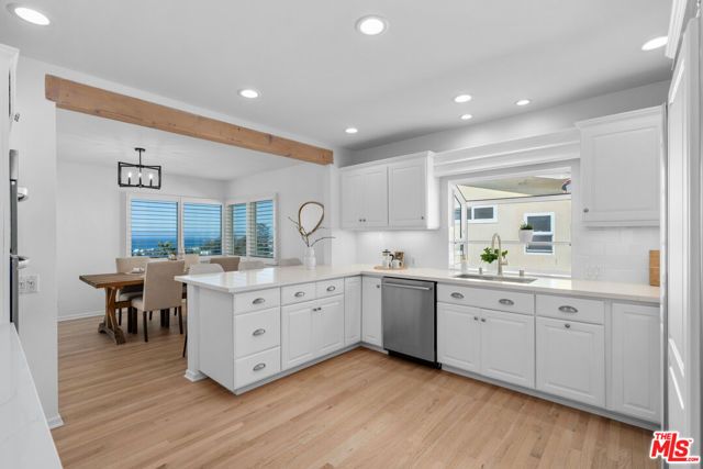 241 Calle Mayor, Redondo Beach, CA 90277