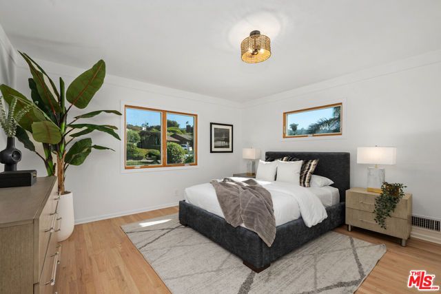 241 Calle Mayor, Redondo Beach, CA 90277