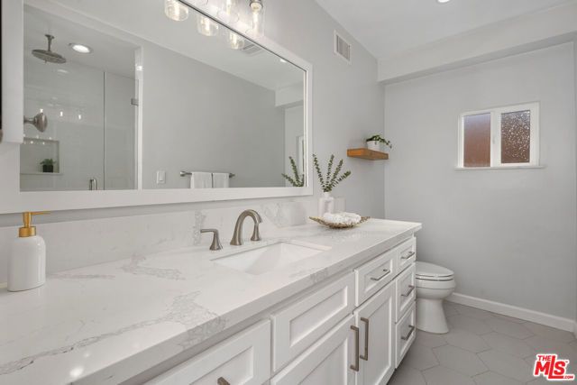 241 Calle Mayor, Redondo Beach, CA 90277